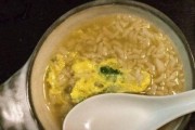 以米被泡水怎么样（探究米被泡水对食用和烹饪的影响）